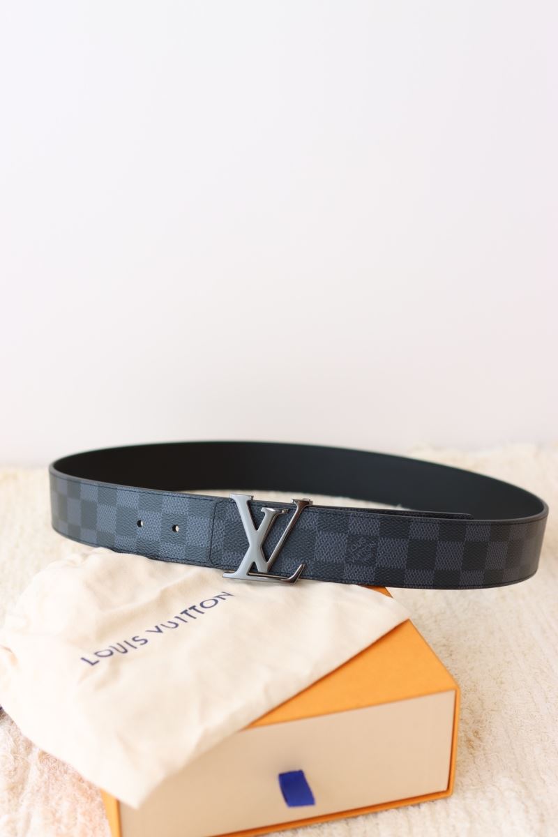 l0vis Vvtt0n belts
